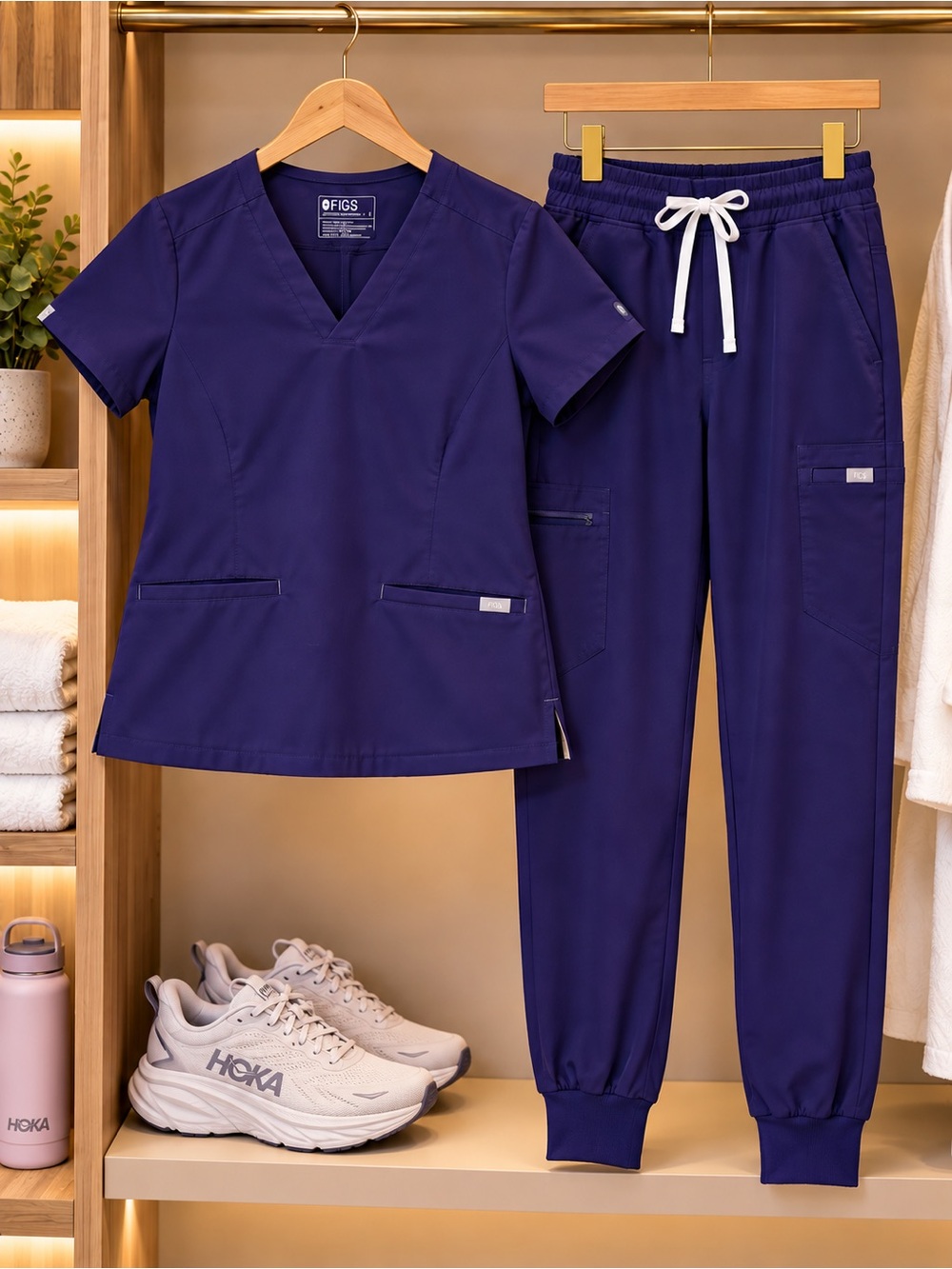 FIGS Purple Grape / Digital Grape RETIRED Scrub Set Casma Top Zamora Joggers SM
